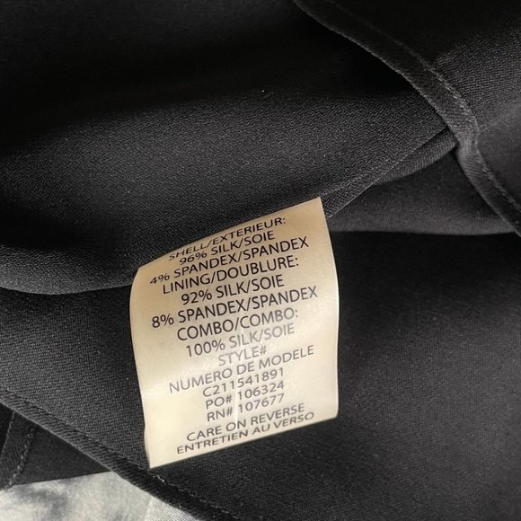 Alice + Olivia Black and White Print Long Sleeve Silk Dress - Picture 11 of 15